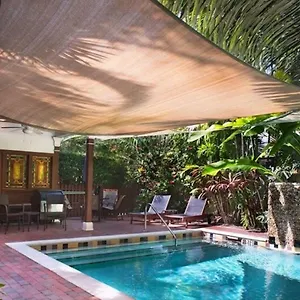 Inn Travelers Palm, Key West