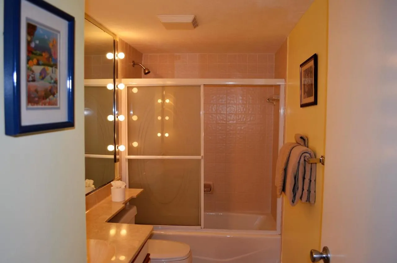 1800 Atlantic Suites Key West
